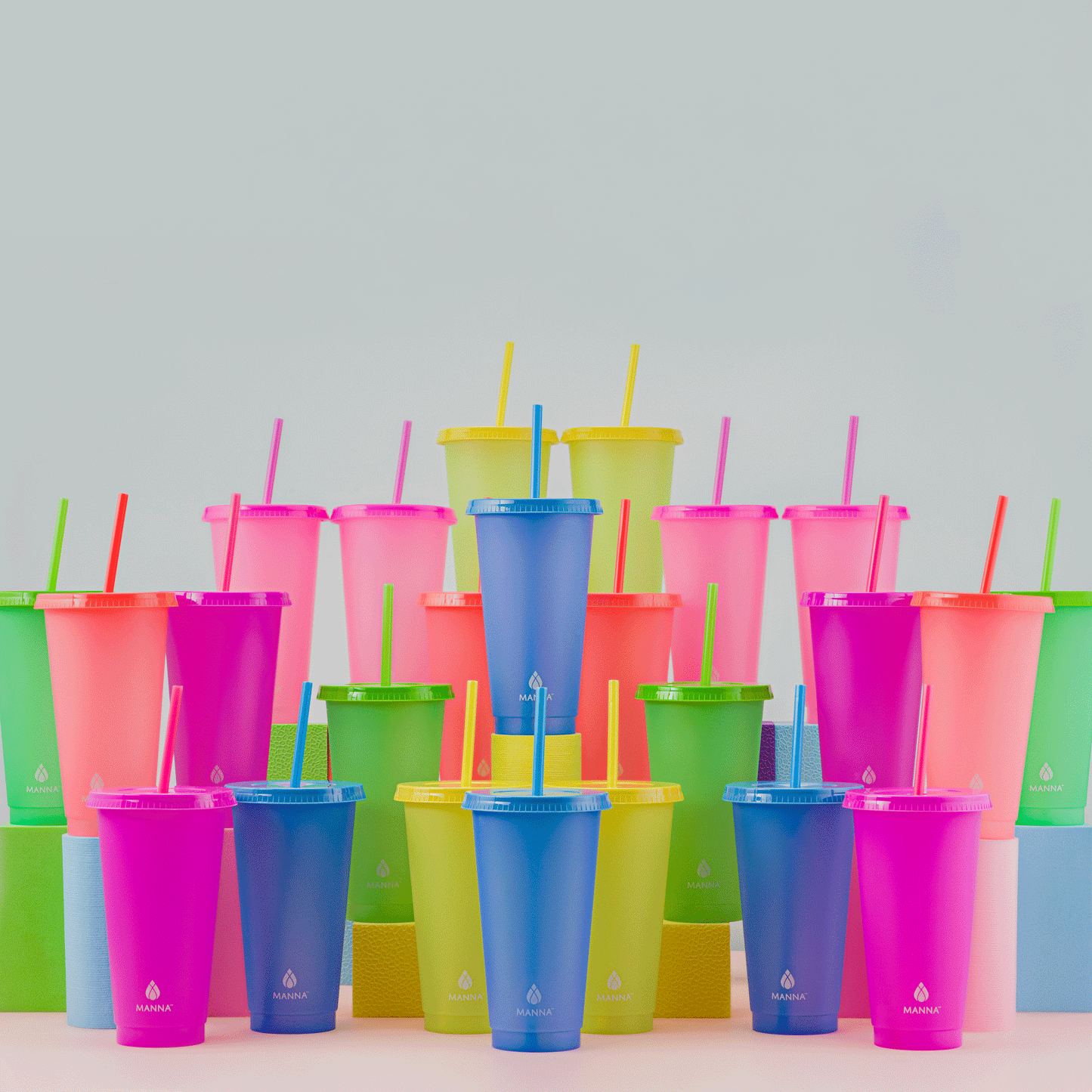 24-piece-original-color-changing-cup-set-a8 A0029811.gif
