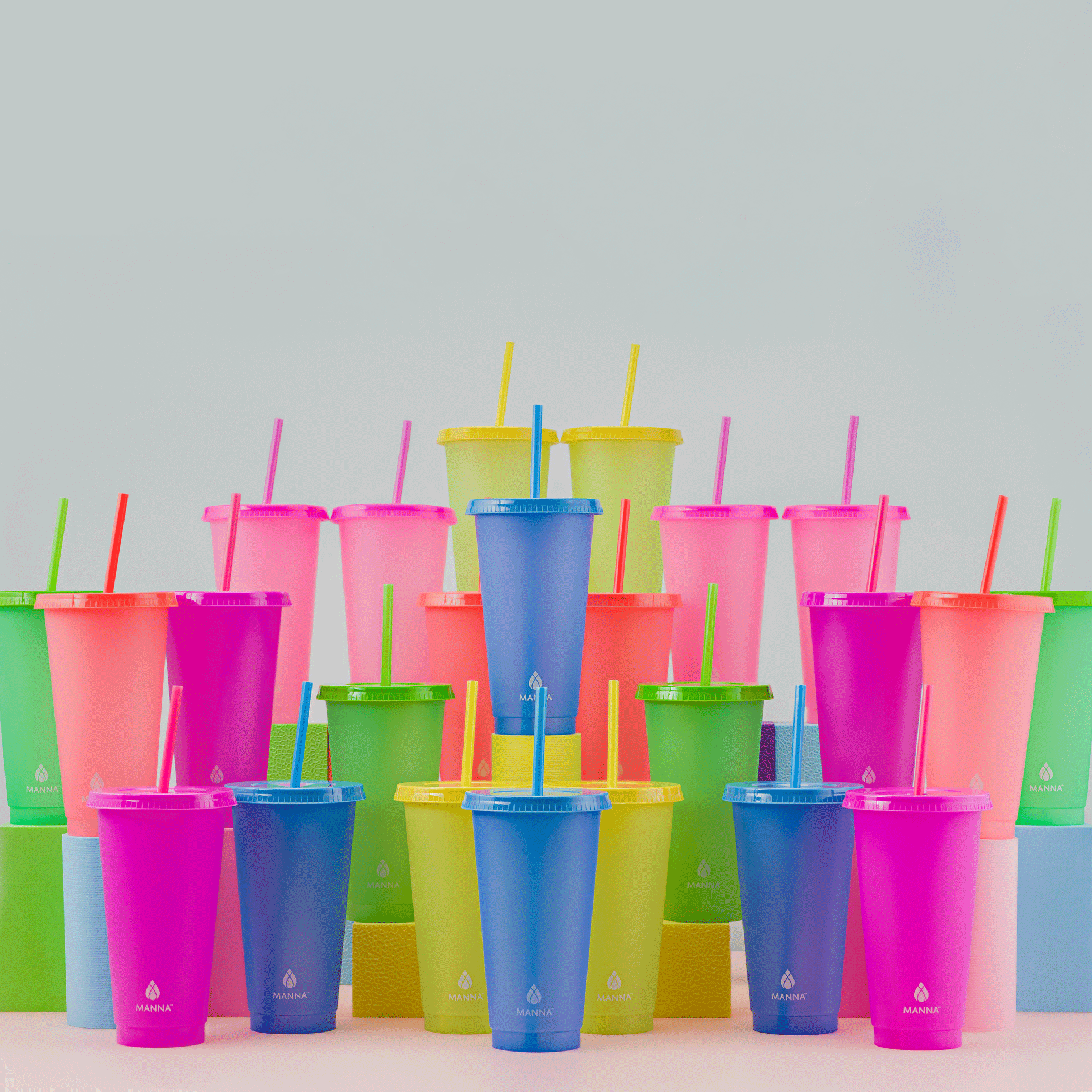 24-piece-original-color-changing-cup-set-a8 A0029811.gif