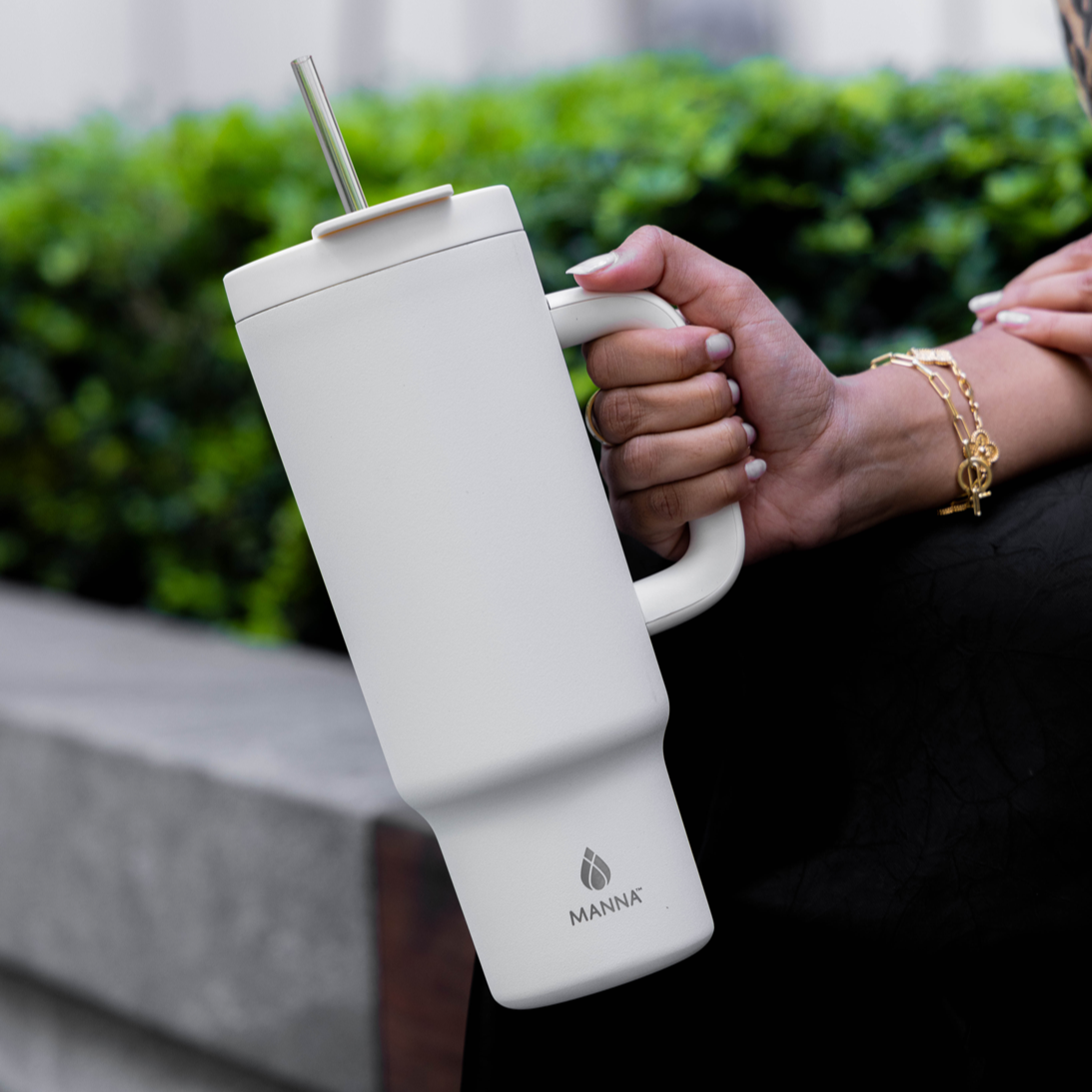 40-oz-leisure-tumbler-y5 Core_Home_Manna_Lifestyle_AUG_13-38.png